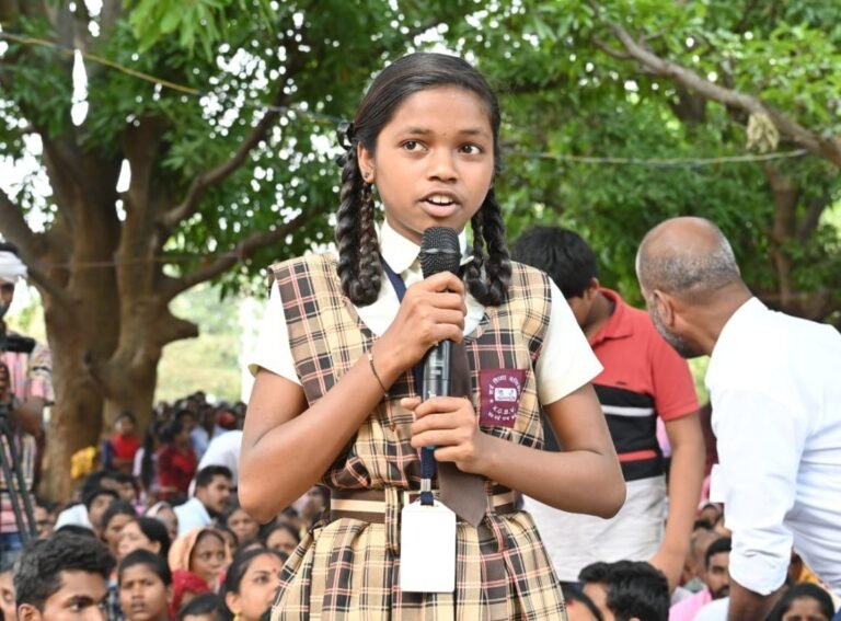 रायपुर : भेंट-मुलाकात बकावंड : मितान क्लब के युवा आमजनता तक पहुंचा रहे शासकीय योजनाओं की जानकारी : मुख्यमंत्री  बघेल