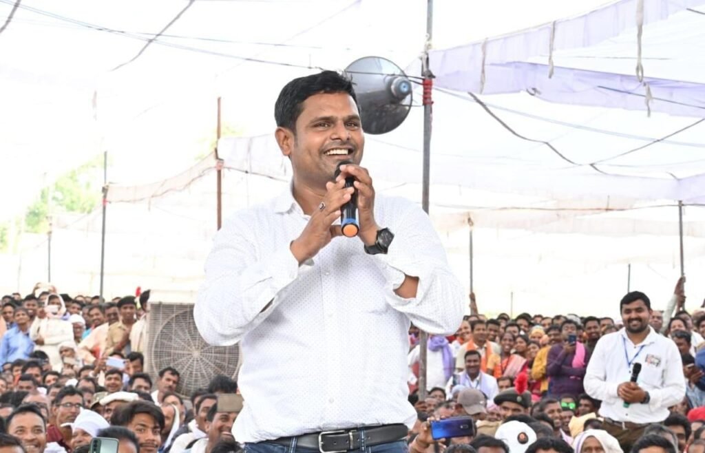 रायपुर : कका ऑन एक्शन : जनता की मांग पर मुख्यमंत्री ने की ऑन द स्पॉट घोषणा