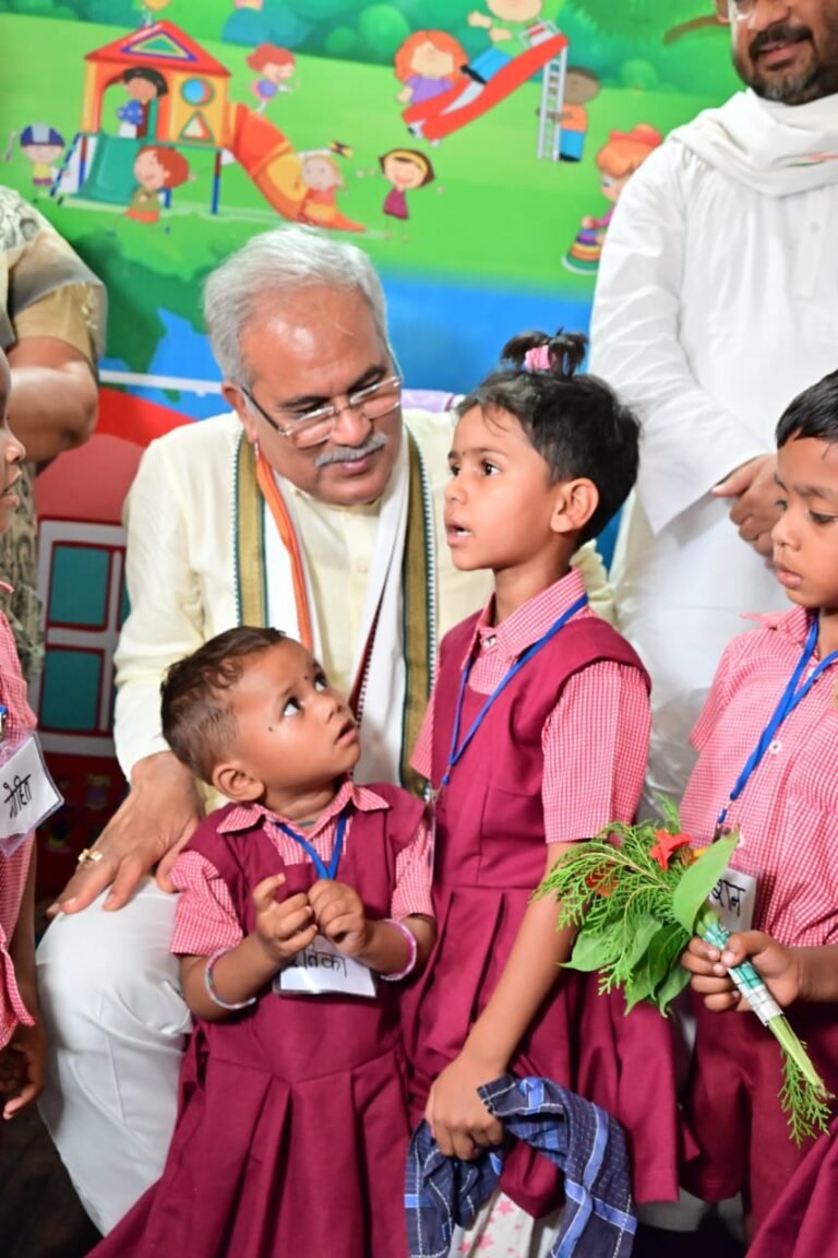 रायपुर : भेंट-मुलाकात : मुख्यमंत्री और जनता के बीच संवेदनात्मक जुड़ाव की कड़ी