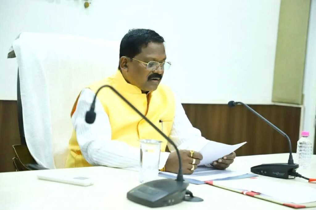 रायपुर: गरीब-अमीर सभी परिवारों को पात्रतानुसार वितरित किया जा रहा है राशन: मंत्री अमरजीत भगत