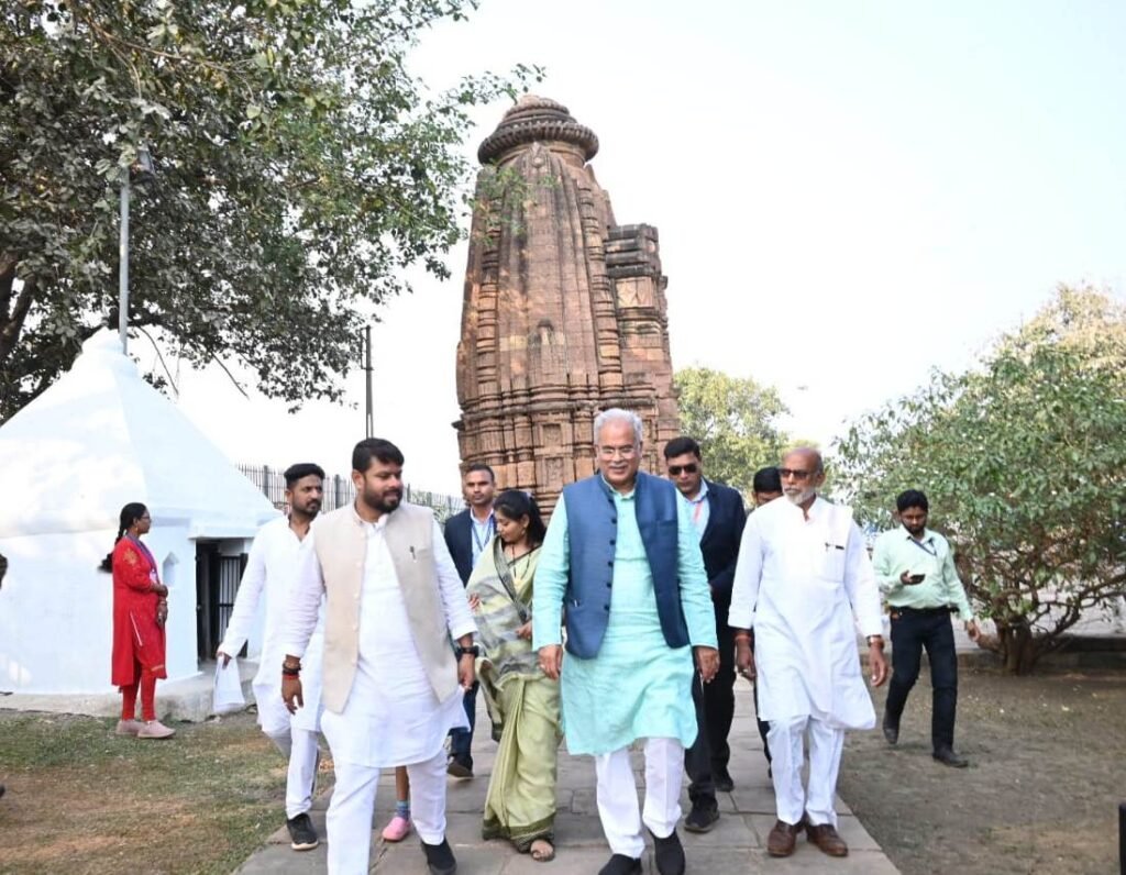 रायपुर : मुख्यमंत्री आये और जनता के हाथ में माइक हो, ऐसा पहले कभी नहीं हुआ:  भूपेश बघेल