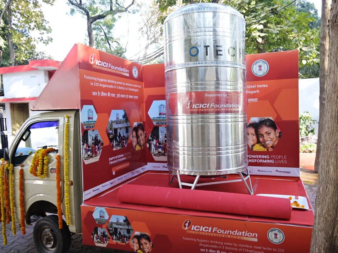 रायपुर : प्रदेश के  तीन जिलों के 210 आंगनबाड़ियों में लगाये जाएंगे स्टील के मेडिकल ग्रेड वॉटर स्टोरेज टैंक