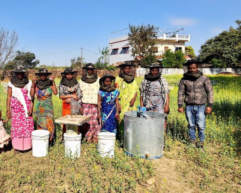 अम्बिकापुर : समूह की महिलाओं ने चुनी प्रकृति संग प्रगति की राह
