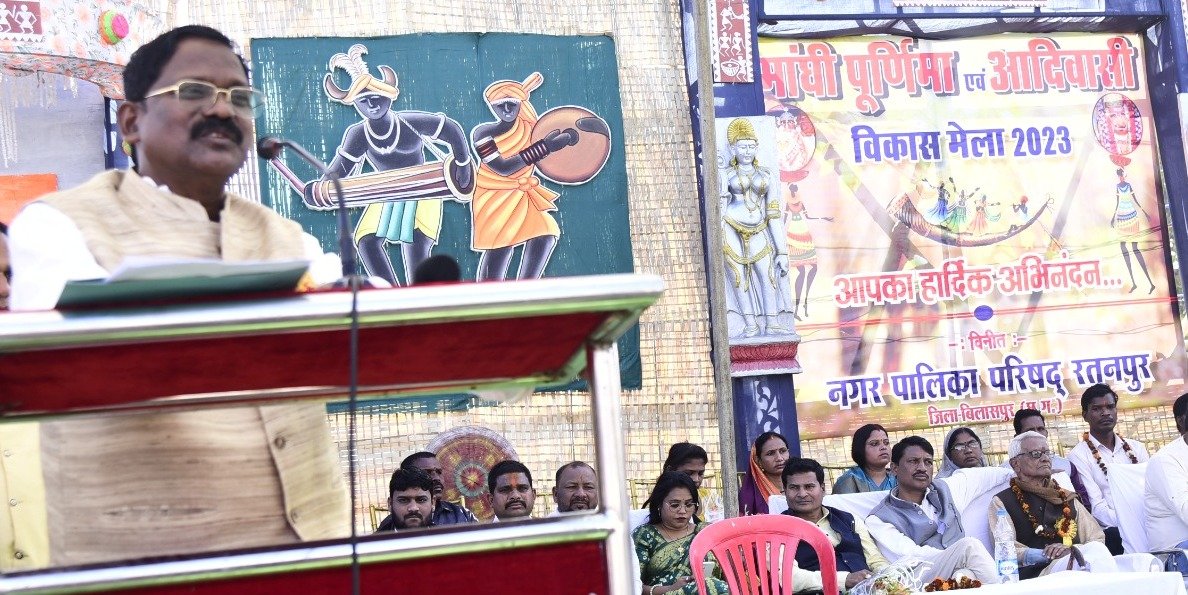 रायपुर : मुख्यमंत्री के प्रयासों से पुष्पित-पल्लवित हो रही  छत्तीसगढ़ की लोक संस्कृति: मंत्री श्री अमरजीत भगत