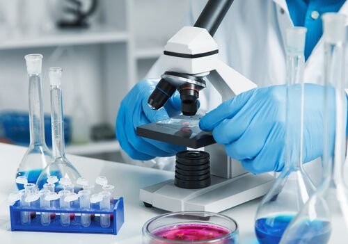 pathologylab2.jpg