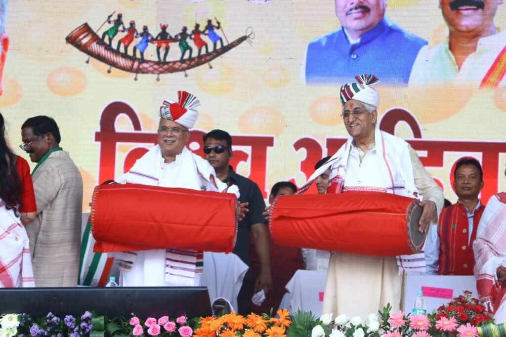 रायपुर : मुख्यमंत्री ने क्षेत्रवासियों को दी 334 करोड़ के 269 विकास कार्यों की सौगात