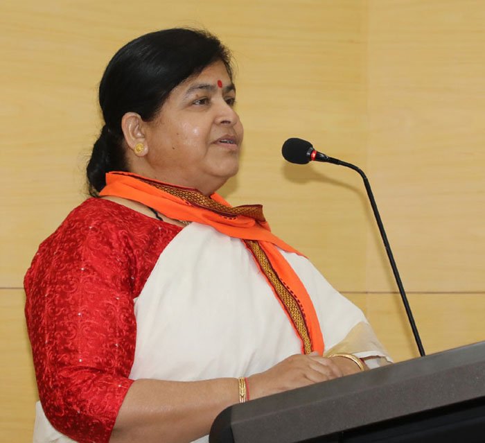 usha_thakur_1n7.jpg
