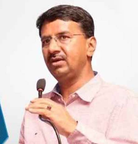 manish_singh_ias.jpg