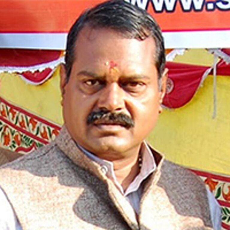 narayan1.jpg