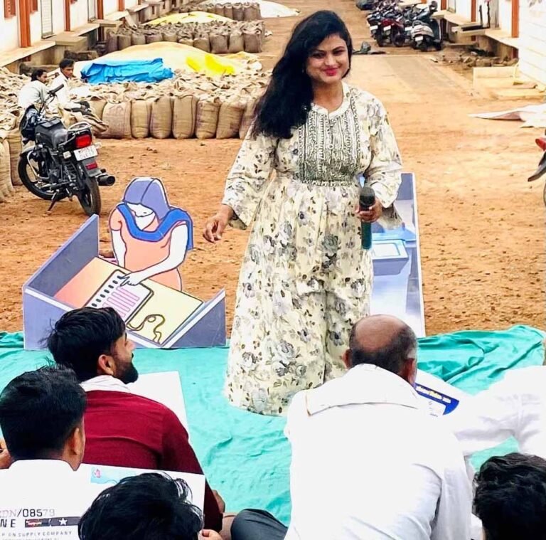 sarika.jpg