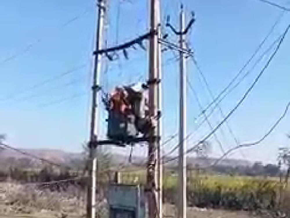 bijli2.jpg