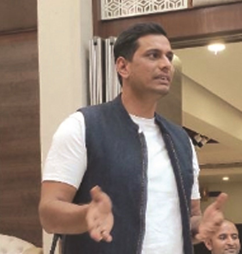20230207165436_devendra bhent mulakat