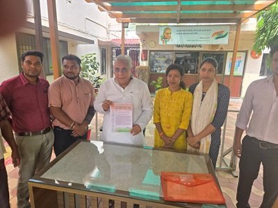 CG : शिक्षक भर्ती अभ्यर्थियों ने अरुण वोरा से मांगा समर्थन