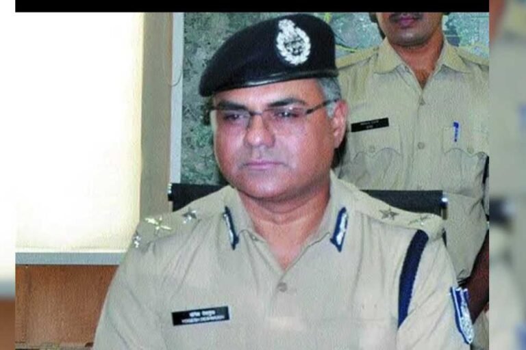 yogesh_deshmukh_ips_56_1.jpg