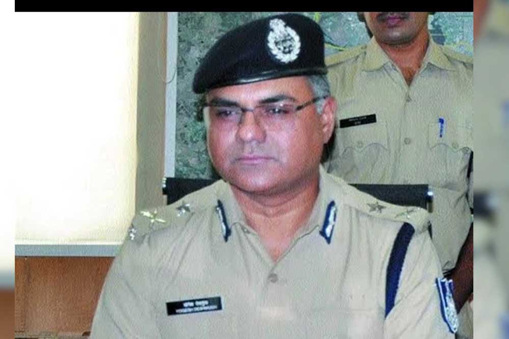 yogesh_deshmukh_ips_56_1.jpg