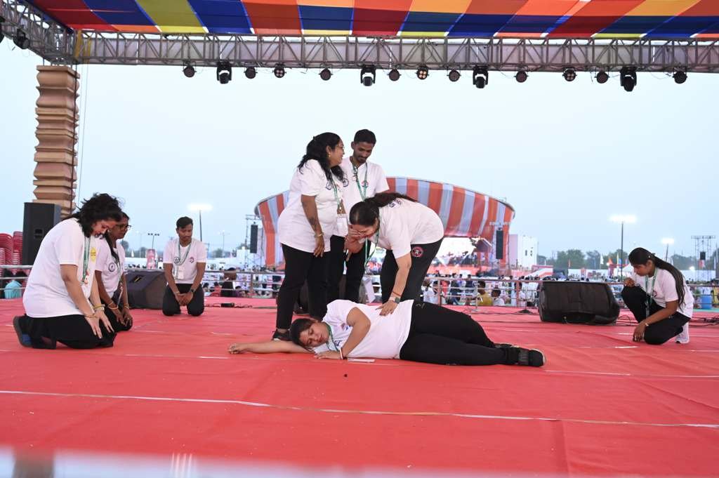 20241105183830_suraksha play