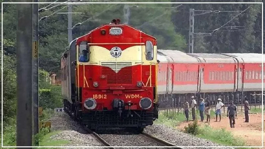 indiantrain2-4-1024x576 (1)