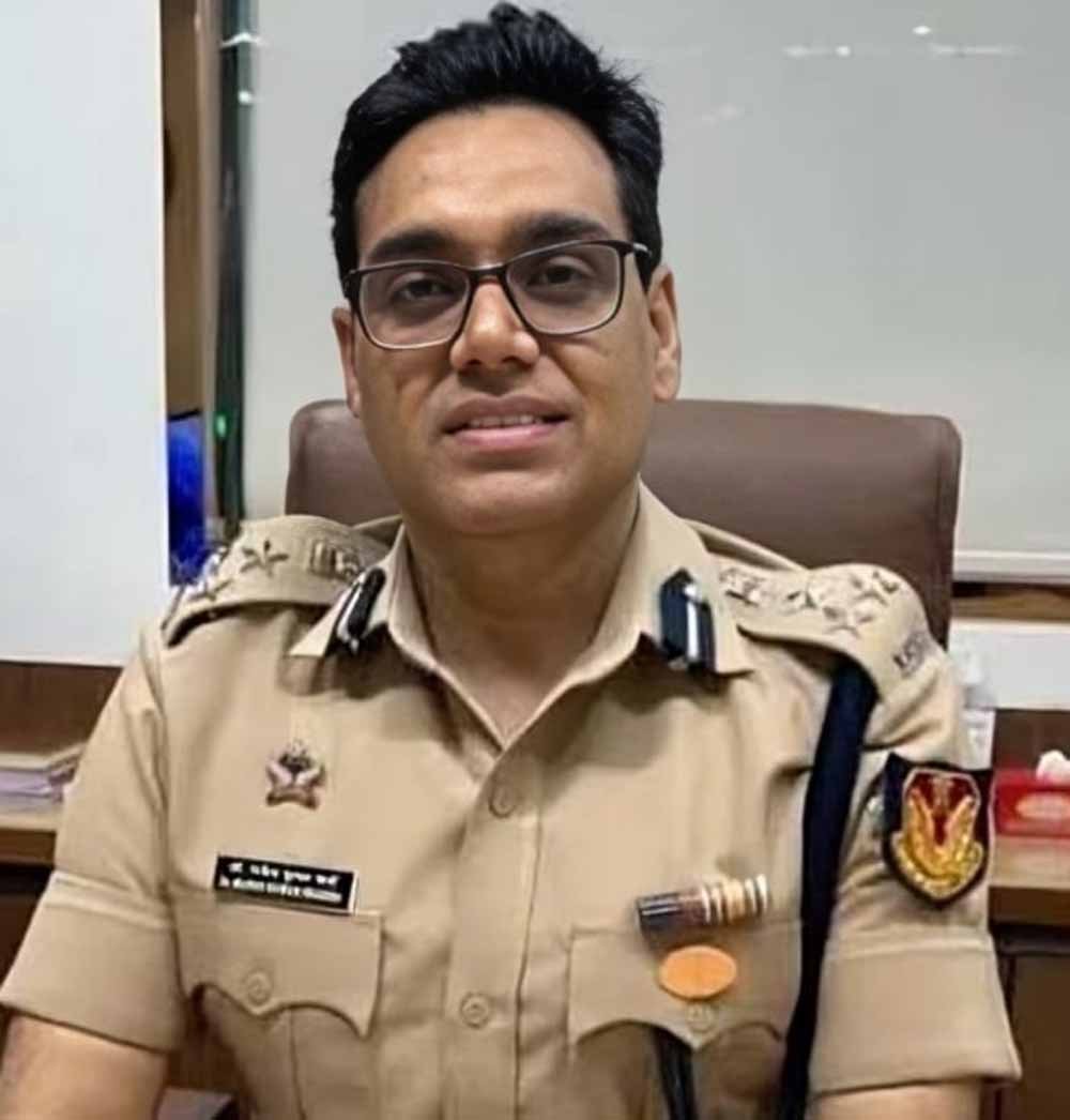 manoj-2.jpg