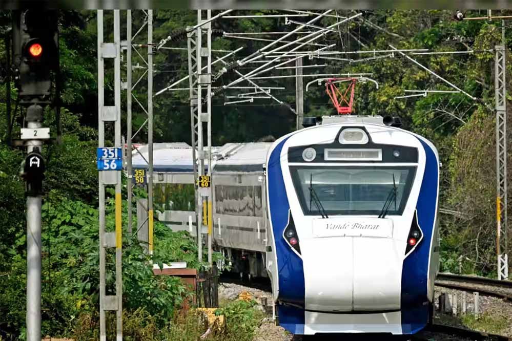 vande_bharat_train_35_1.jpg
