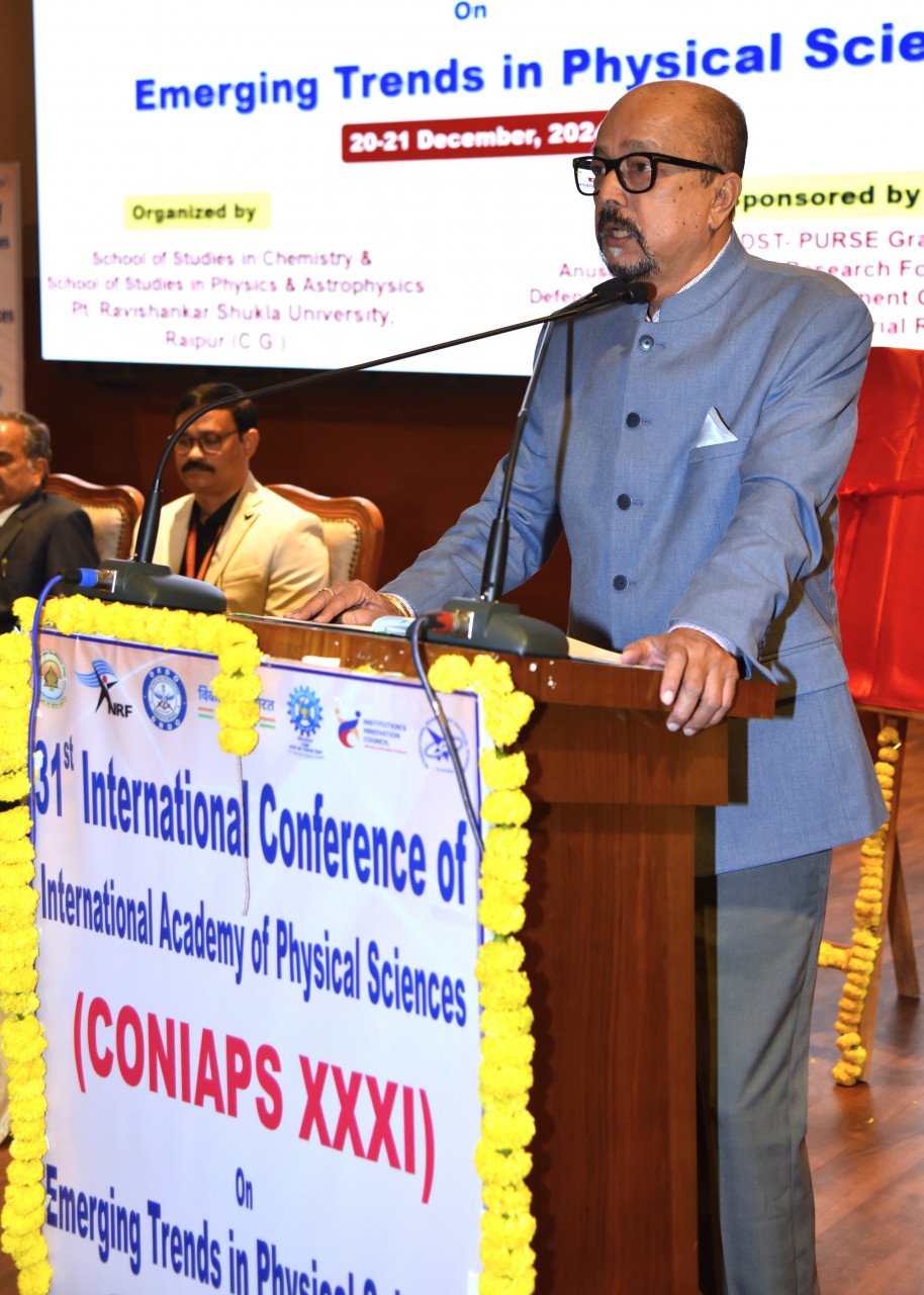 CG : विकसित भारत बनाने के लिए वैज्ञानिक अनुसंधान और नवाचार की भूमिका महत्वपूर्ण- रमेन डेका