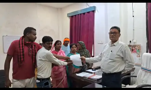 206_17481589276832c9cf1c3b3_25narmada1