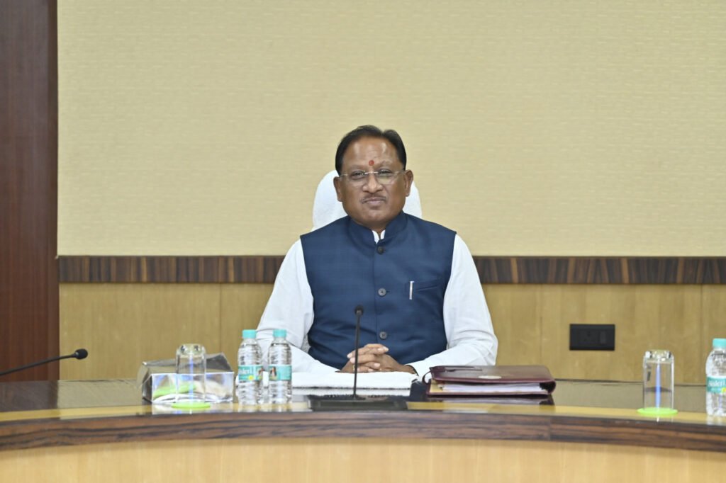 CG : मुख्यमंत्री विष्णु देव साय की अध्यक्षता में कैबिनेट की बैठक शुरू