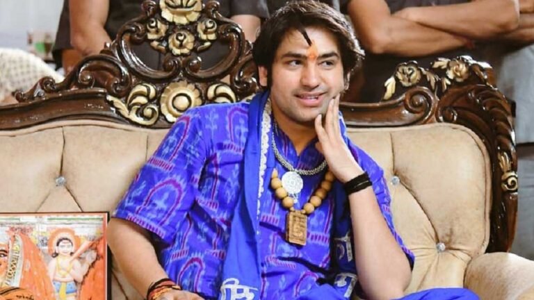 Dhirendra_Krishna_Shastri_63_4.jpg