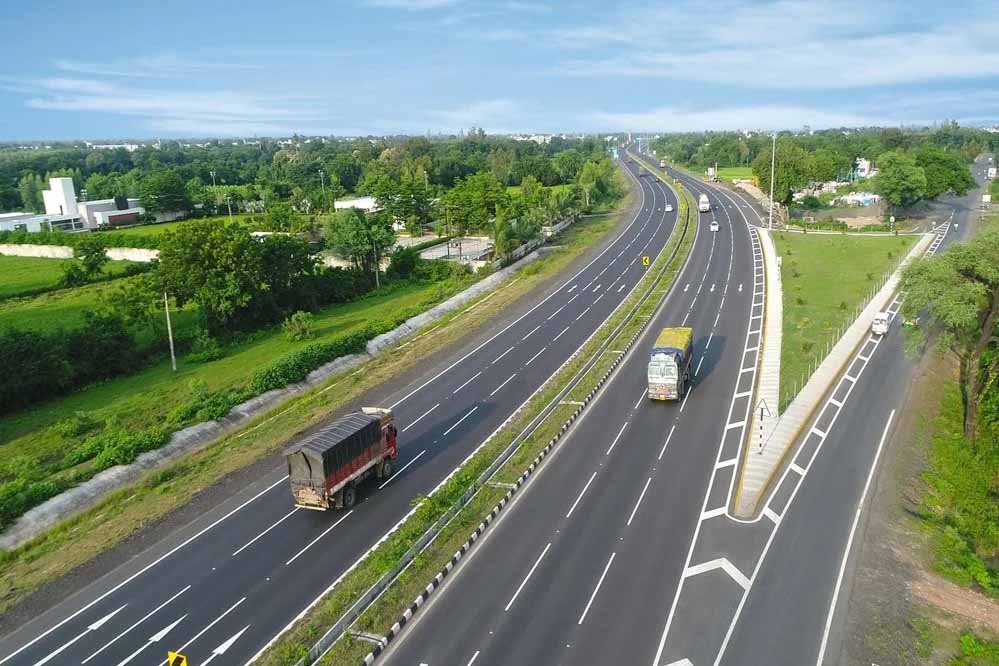Road_Six_Lane_A_77_3.jpg