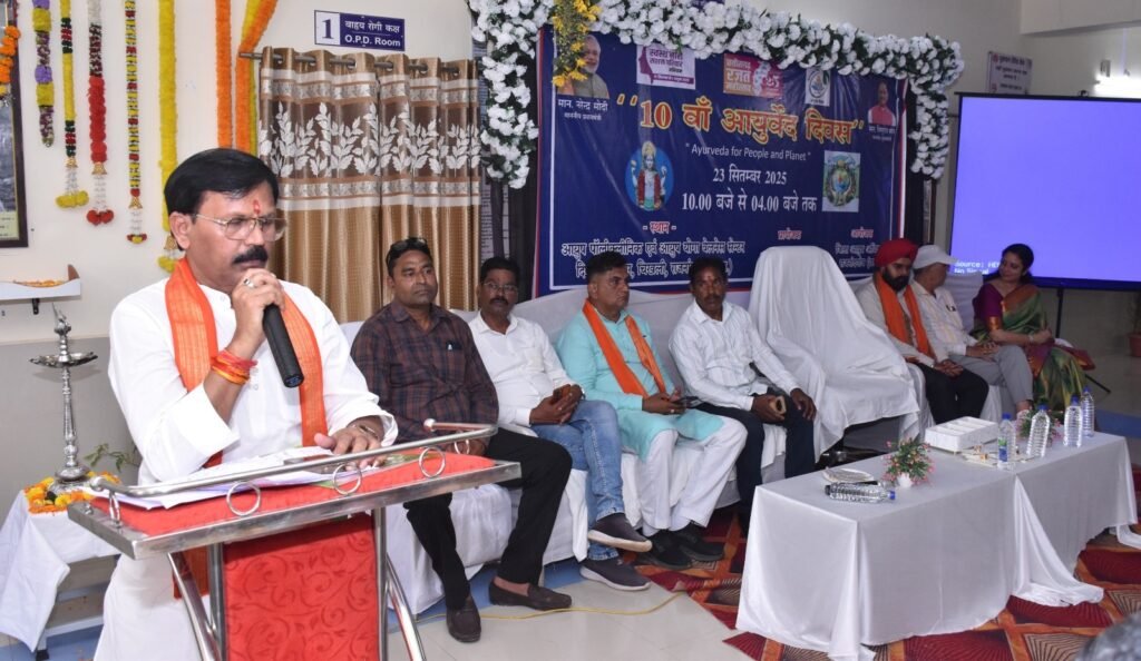 राजनांदगांव : तीन प्रधान पाठक एवं एक सहायक शिक्षक निलंबित