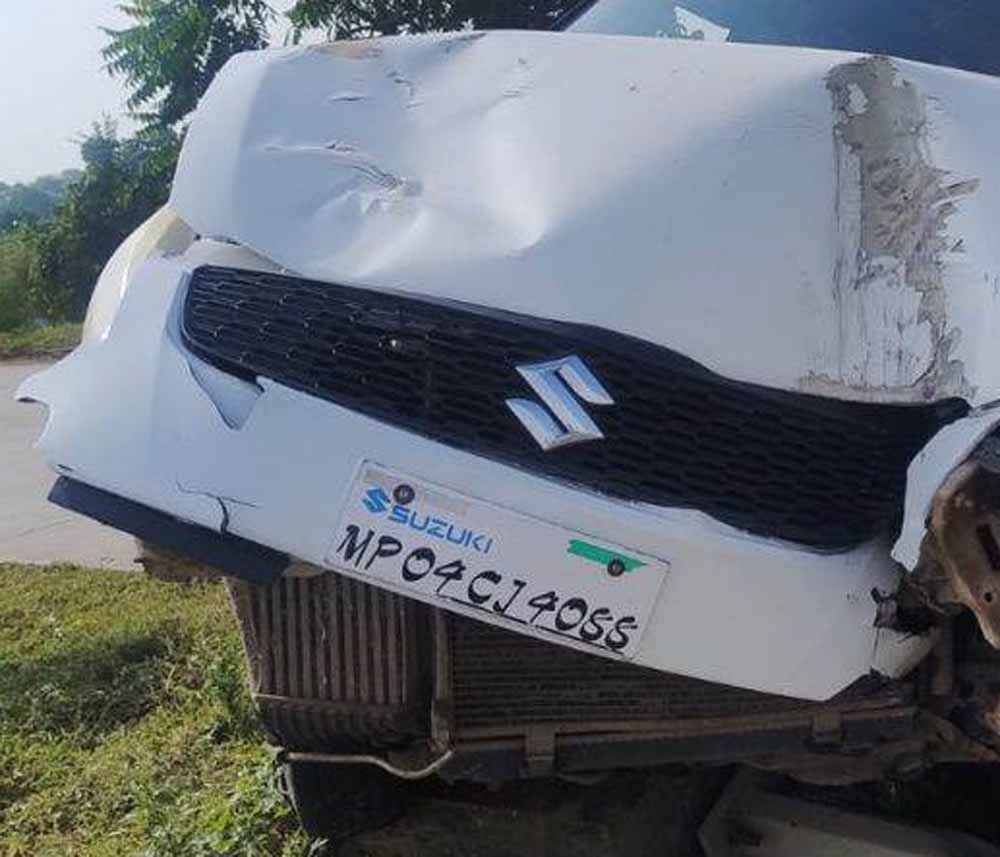 car1.jpg