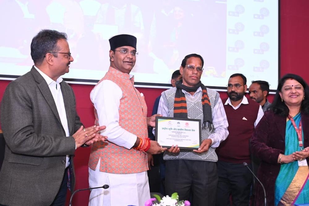 9_A_16.jpg
