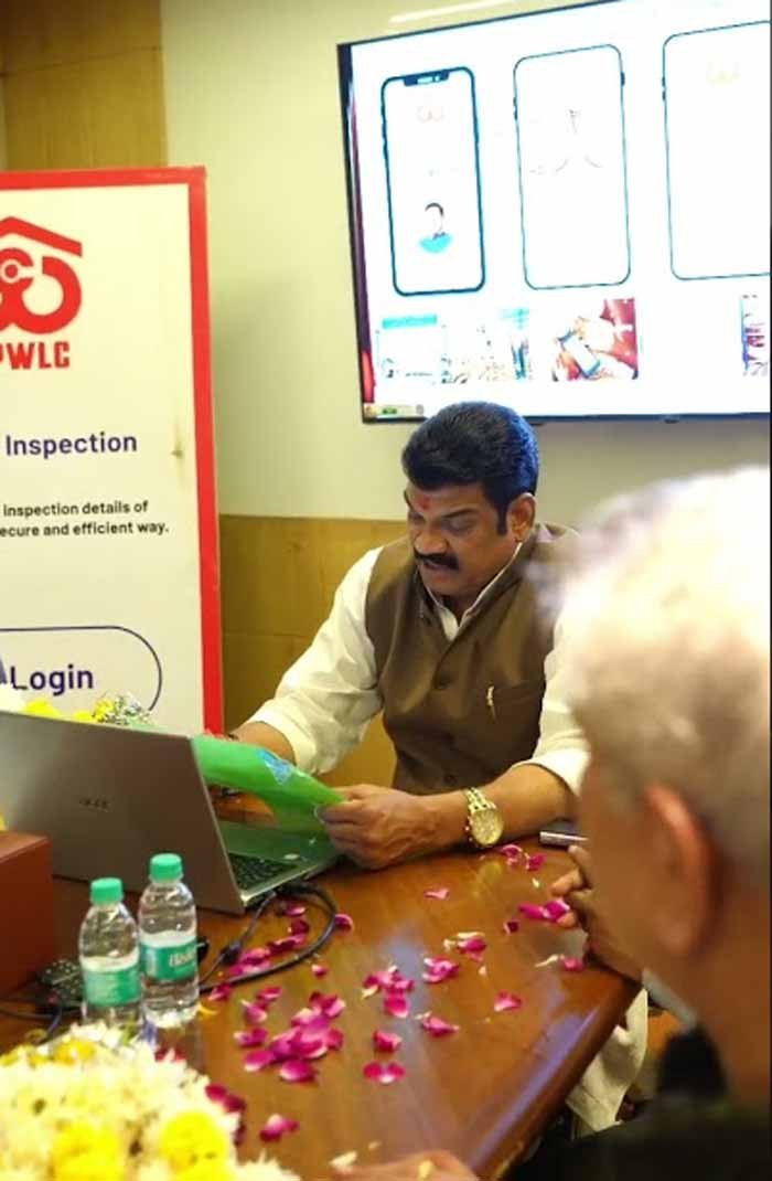 govind2.jpg