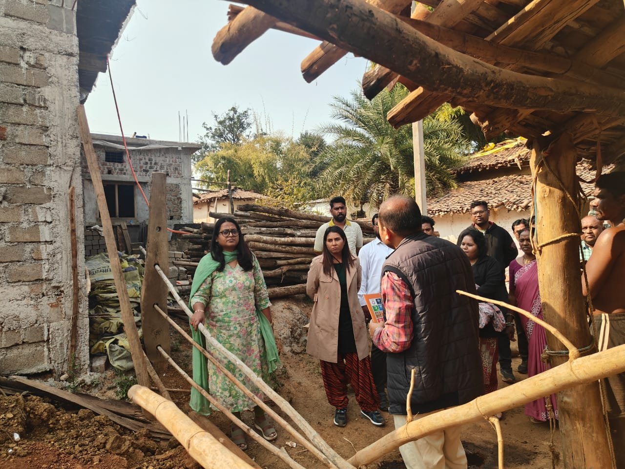 मोहला : कलेक्टर तुलिका प्रजापति ने नवागांव में निर्माणाधीन फीकल स्लज ट्रीटमेंट प्लांट का किया निरीक्षण