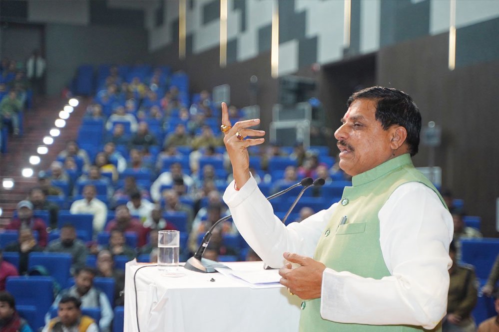 mohan_6A_2_2-3.jpg