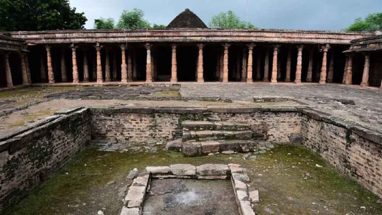 bhoj1.jpg