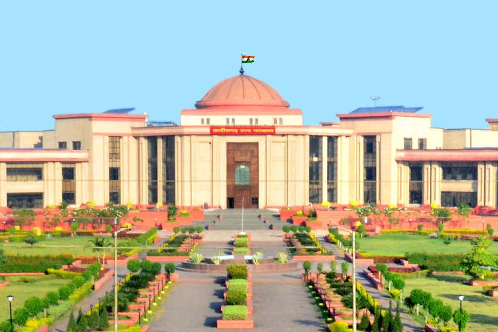 court_Bilaspur_High_A_37_3_94.jpg