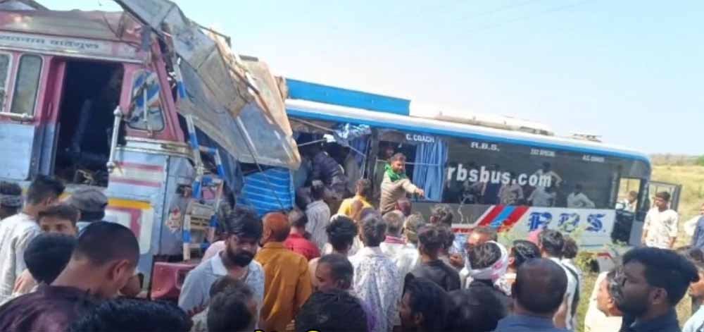 Bus_02.jpg