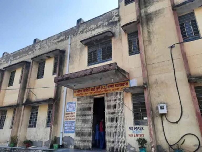 Chatrawas_02.jpg