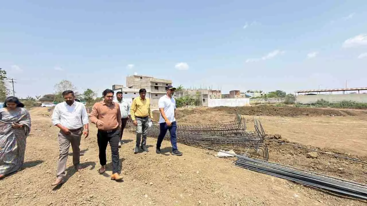 CG : इंजीनियर और ठेकेदार को निर्माण कार्यों में लापरवाही पड़ी भारी …