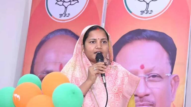 laxmi_rajwade-1.jpg