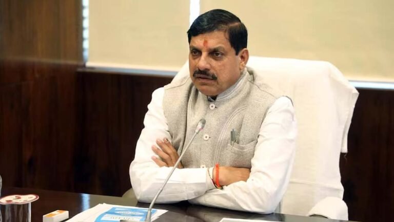 mohan_158_1-2.jpg