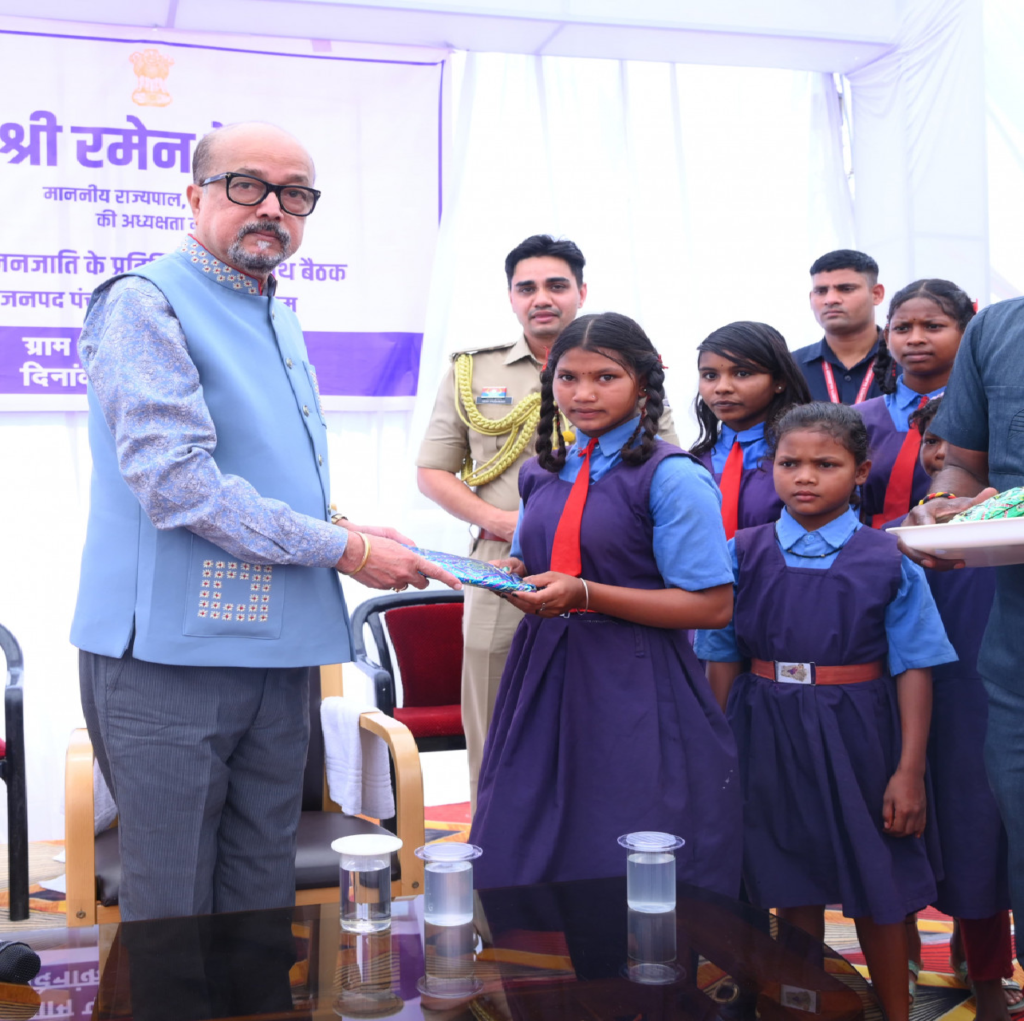 हर घर में पढ़ाई का एक कोना हो, तभी बच्चे आगे बढ़ेंगे- राज्यपाल रमेन डेका