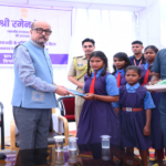 हर घर में पढ़ाई का एक कोना हो, तभी बच्चे आगे बढ़ेंगे- राज्यपाल रमेन डेका
