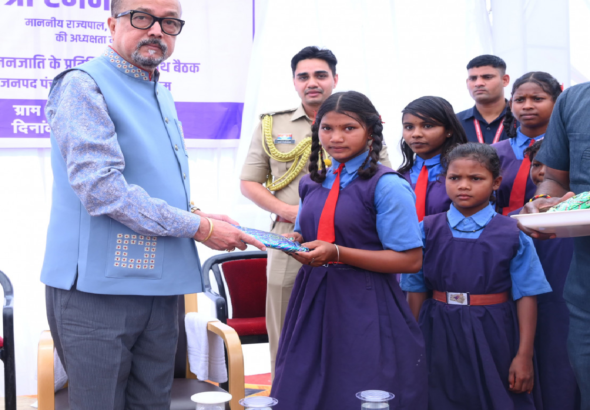 हर घर में पढ़ाई का एक कोना हो, तभी बच्चे आगे बढ़ेंगे- राज्यपाल रमेन डेका