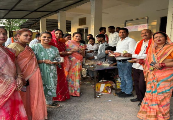 CG : पश्चिम बंगाल में भाजपा की जीत पर कवर्धा विधायक कार्यालय में जश्न…