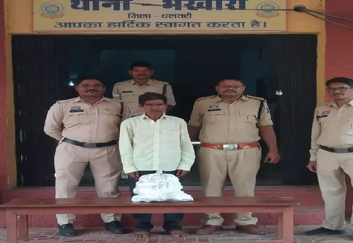CG : अवैध शराब कारोबारियों पर धमतरी पुलिस का लगातार प्रहार, आरोपी रंगे हाथ गिरफ्तार...