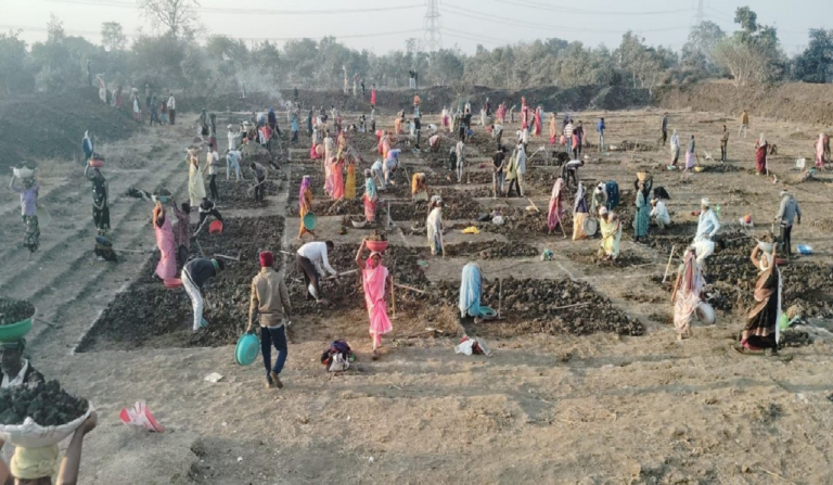 ’'जल संरक्षण के साथ मिल रहा बंपर रोजगार, मोर गांव, मोर तरिया' अभियान से संवर रहे ग्रामीण क्षेत्र’