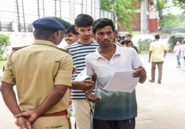 CG : NEET परीक्षा रद्द, सीबीआई करेगी जांच, जल्द होगा नई परीक्षा की डेट का ऐलान …