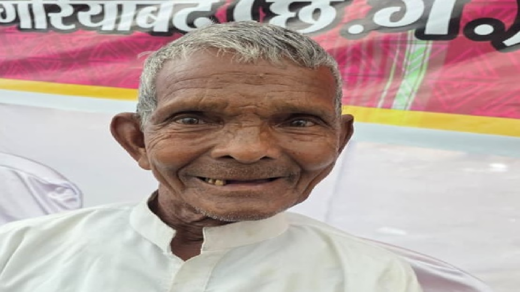 CG : रामभरोसा ने बच्चों की शिक्षा के लिए दो एकड़ निजी भूमि स्कूल और छात्रावास (आश्रम) निर्माण के लिए किया था दान …