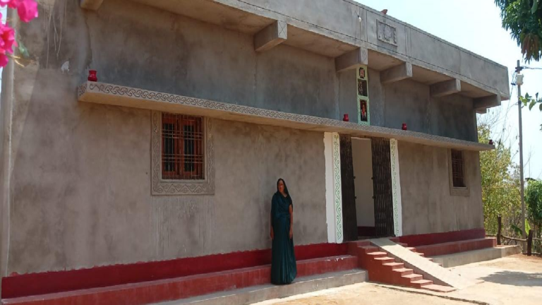 कच्चे घर से खुशियों के आशियाने तक : महादेई के सपनों को मिला नया आसमान